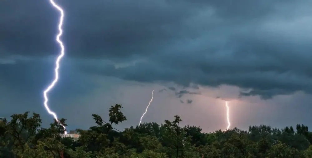 Alerta para temporais: Equatorial Pará reforça orientações de segurança no nordeste do estado